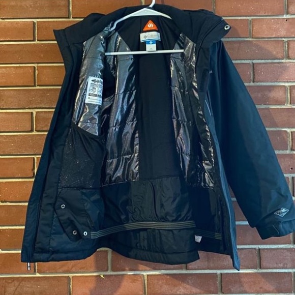 SOLD Columbia Winter Jacket Jacket Size M (10/12) - Picture 4 of 6
